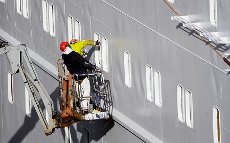 painting-of-cruise-vessel-after-low-pressure-washing